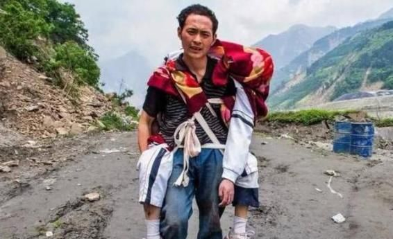 回顧：08年那位背兒子遺體，走25公里回家的父親，後來怎麼樣了？